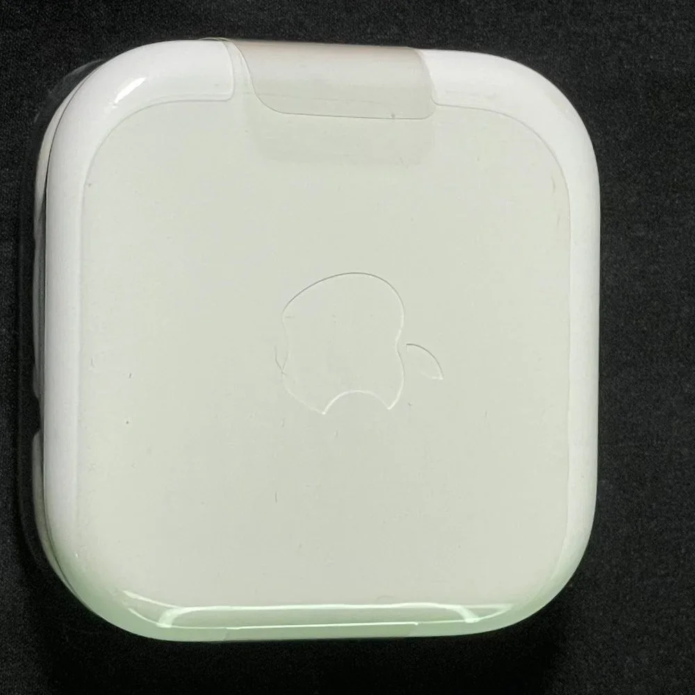 Apple Earbuds